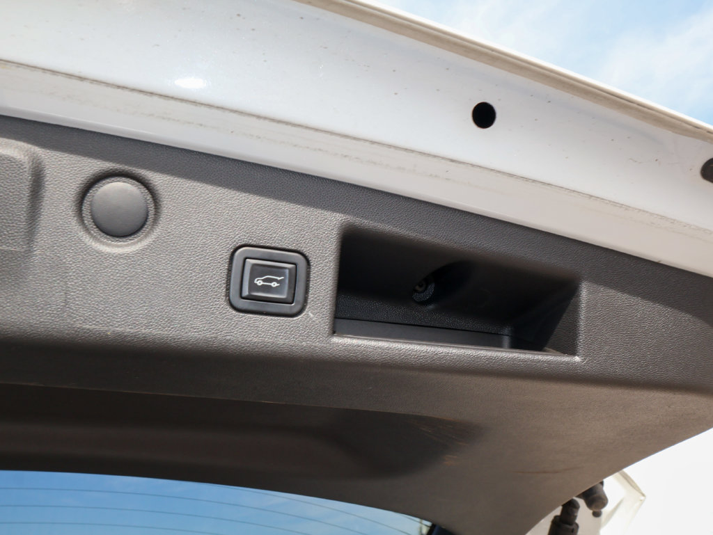 Used 2021 Chevrolet Equinox Premier AWD/4WD image 6