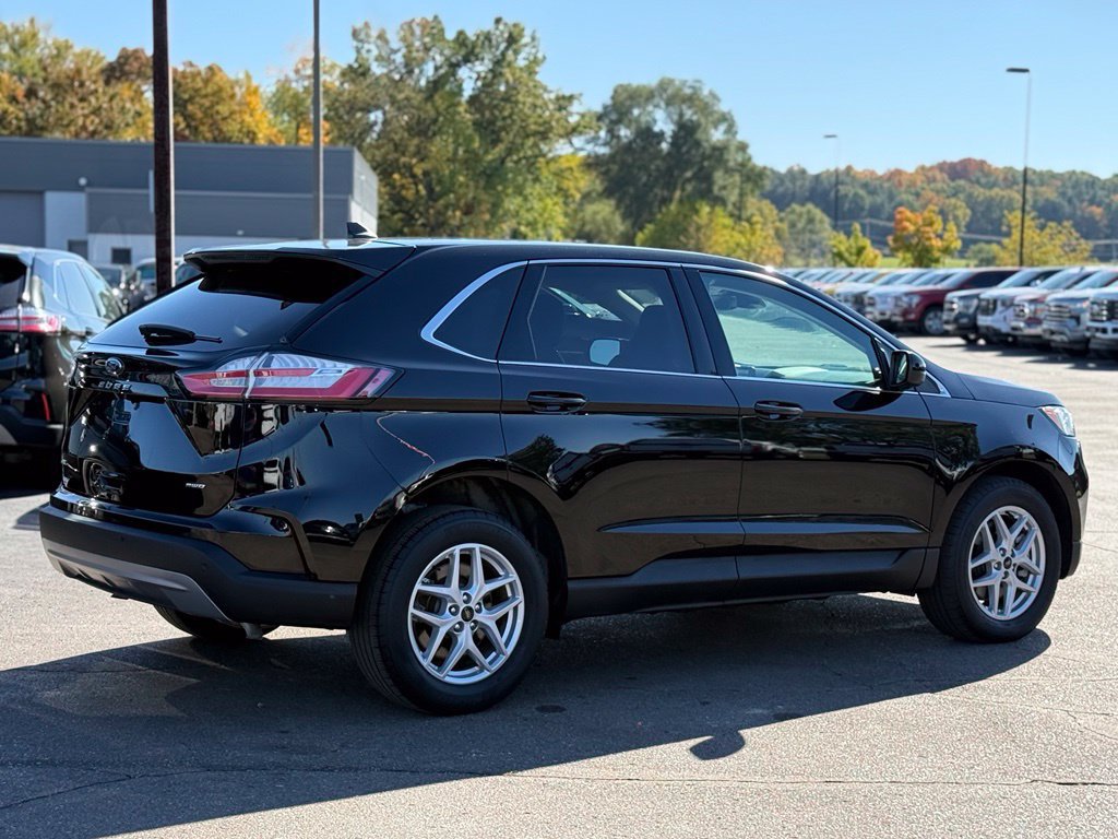 Used 2023 Ford Edge SEL w/ Convenience Package AWD/4WD image 39