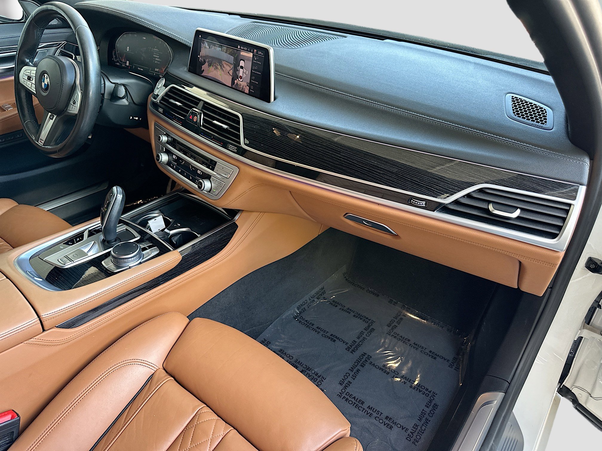 Used 2020 BMW 740i w/ M Sport Package image 31
