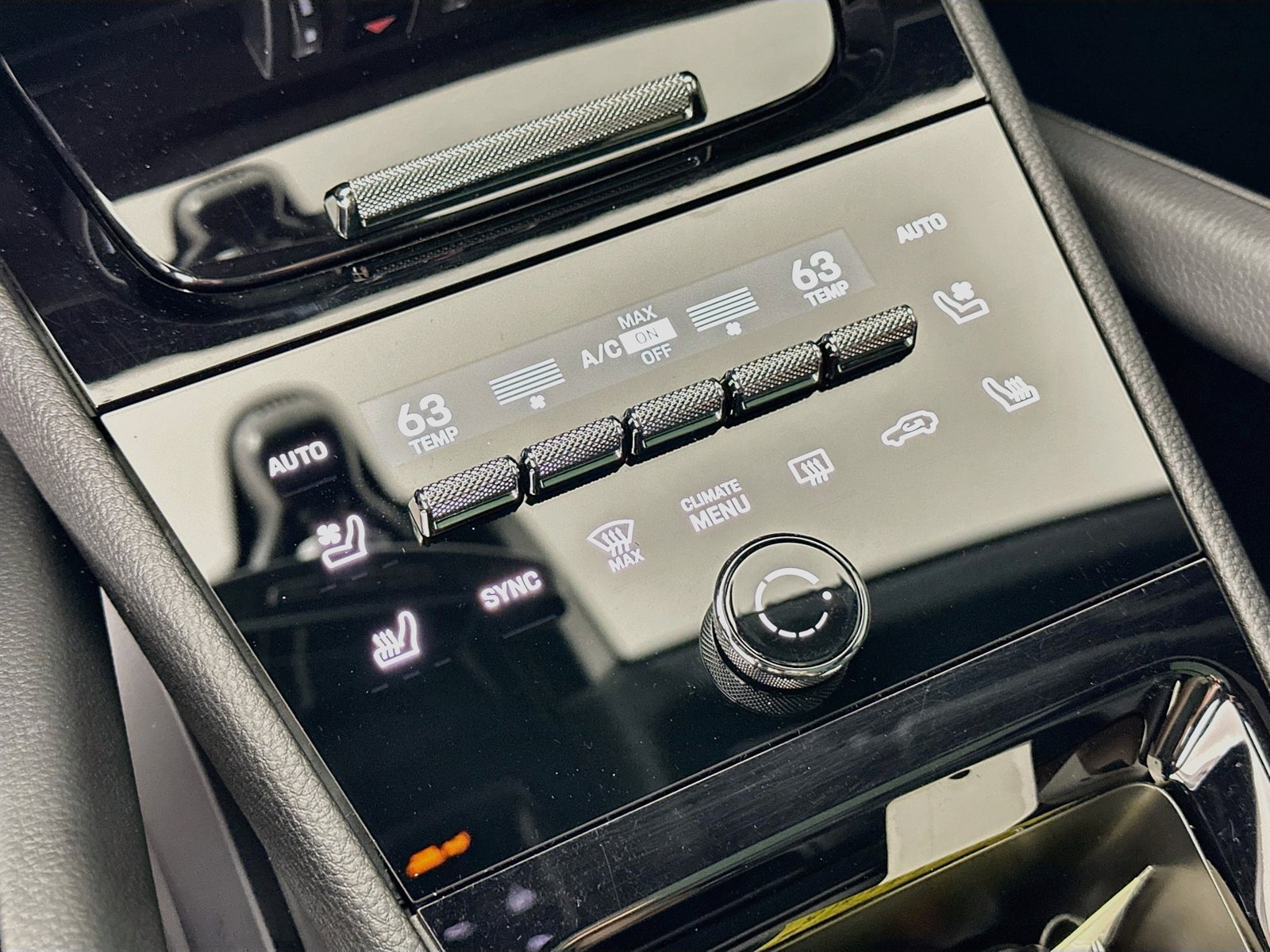 Certified 2025 Porsche Cayenne S AWD/4WD image 26