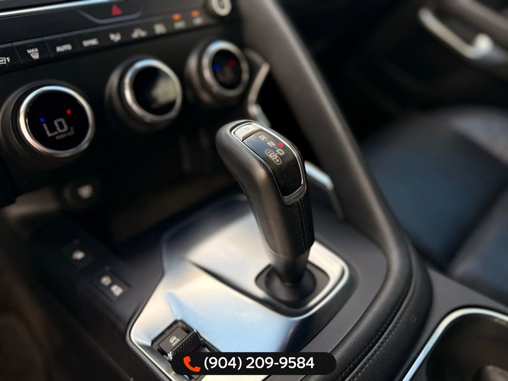 Used 2018 Jaguar E-PACE S image 17