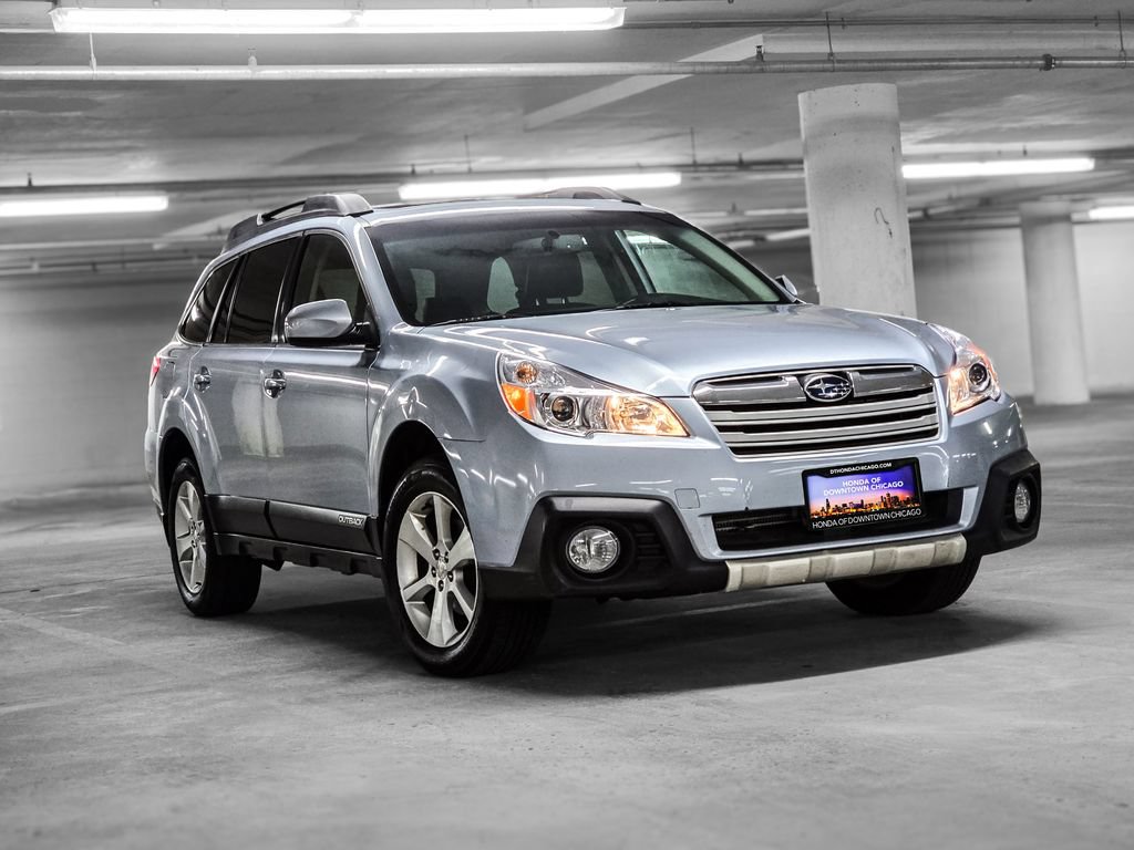 Used 2014 Subaru Outback 2.5i Limited w/ Moonroof Package AWD/4WD image 4