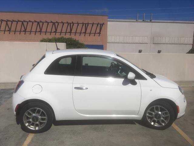 Used 2015 FIAT 500 Pop FWD image 2