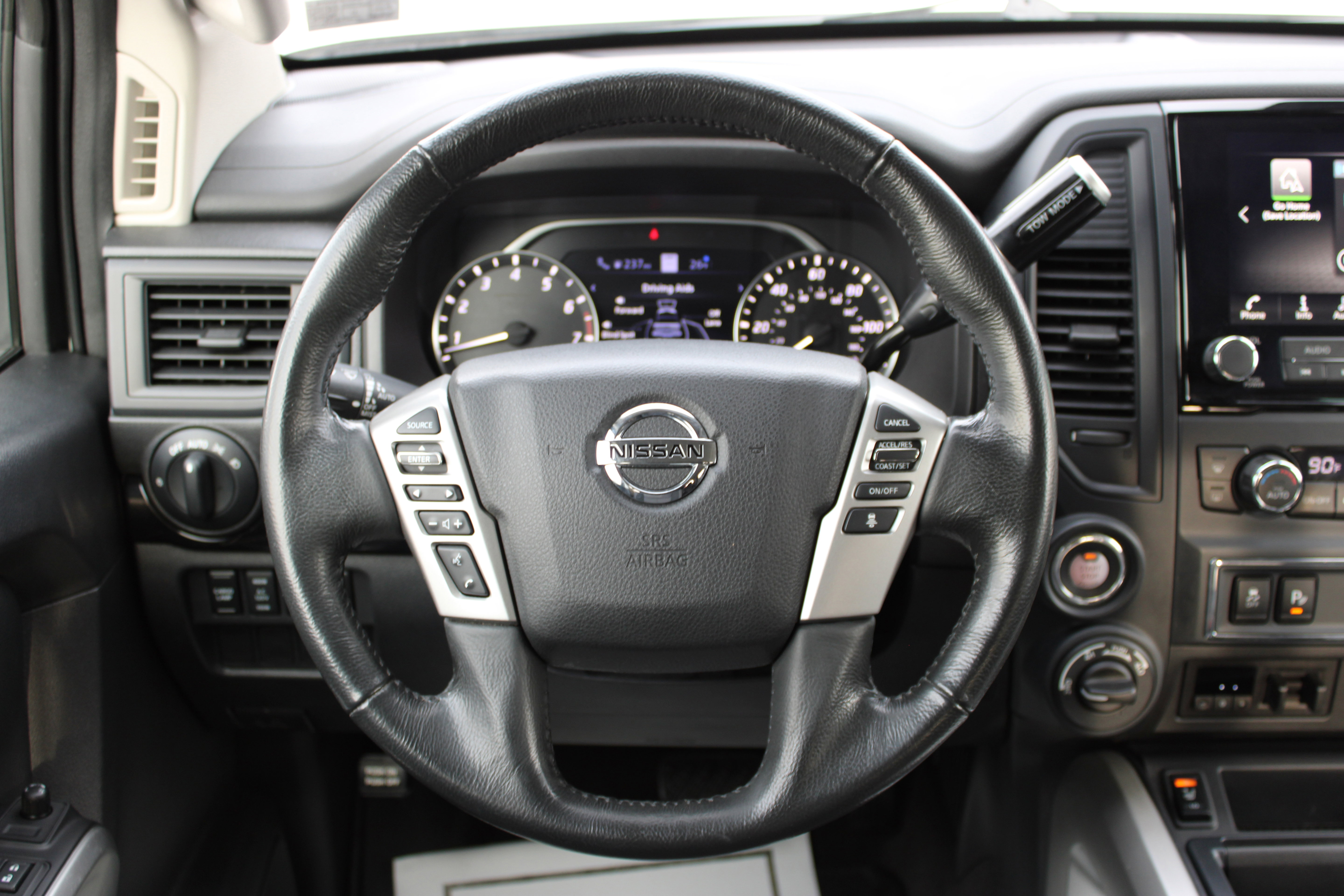 Certified 2022 Nissan Titan SV w/ SV Convenience Package image 27