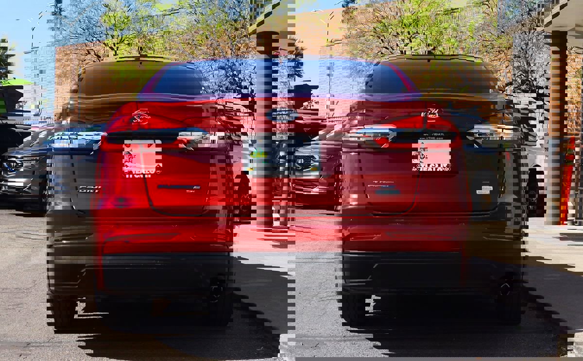 Used 2019 Ford Fusion SE image 12