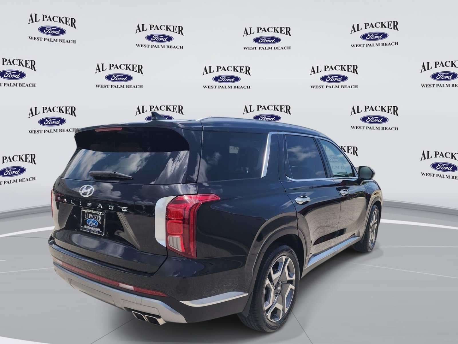 Used 2024 Hyundai Palisade Limited FWD image 6