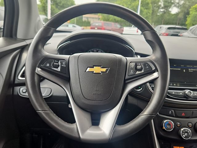 Used 2019 Chevrolet Trax LT w/ LT Convenience Package AWD/4WD image 15