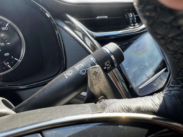 Used 2019 Cadillac CTS V w/ Luxury Package image 27