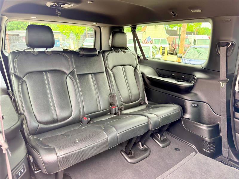 Used 2024 Jeep Wagoneer L Series II RWD image 26
