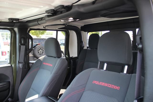Used 2021 Jeep Gladiator Rubicon AWD/4WD image 23