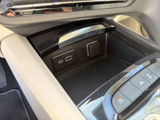 Certified 2023 Buick Envision Preferred FWD image 25