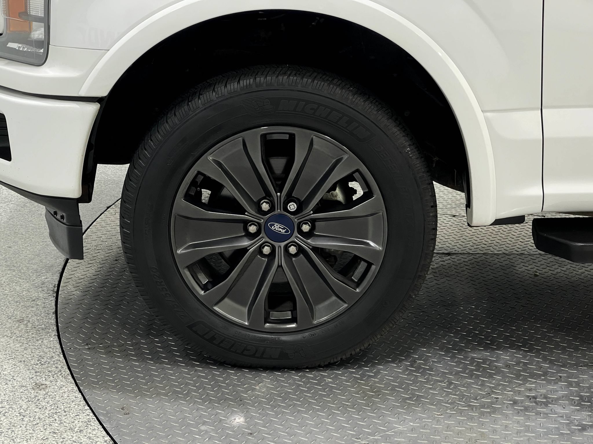 Used 2018 Ford F150 XLT w/ Equipment Group 302A Luxury AWD/4WD image 34