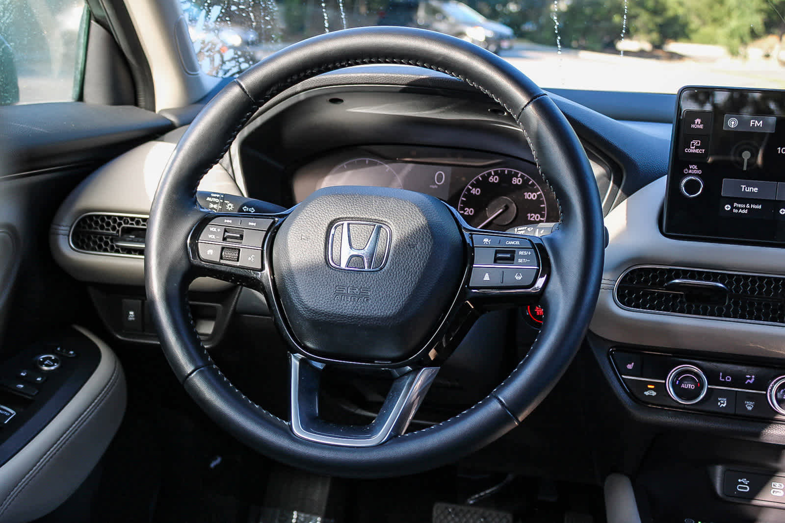 Used 2026 Honda HR-V EX-L image 11
