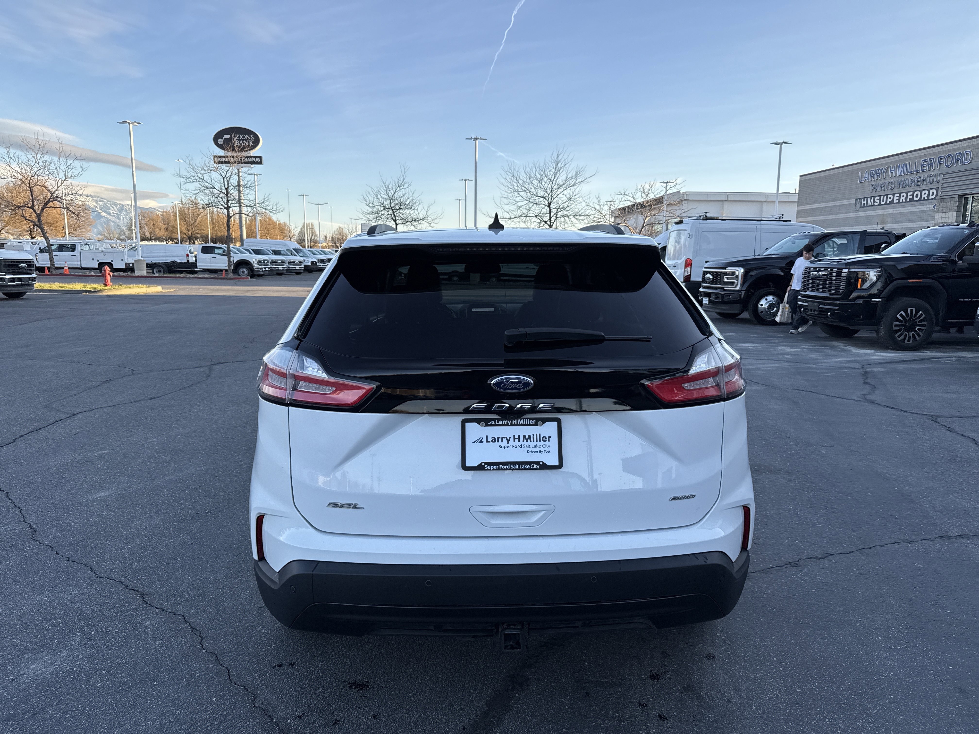 Certified 2022 Ford Edge SEL w/ Sport Appearance Package image 4