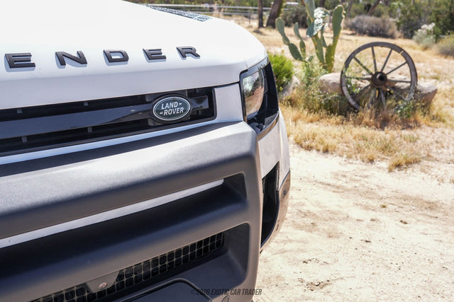 Used 2023 Land Rover Defender 90 X-Dynamic SE image 90