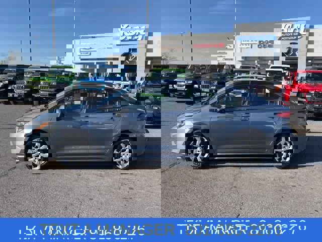 Used 2025 Toyota Corolla LE FWD image 2
