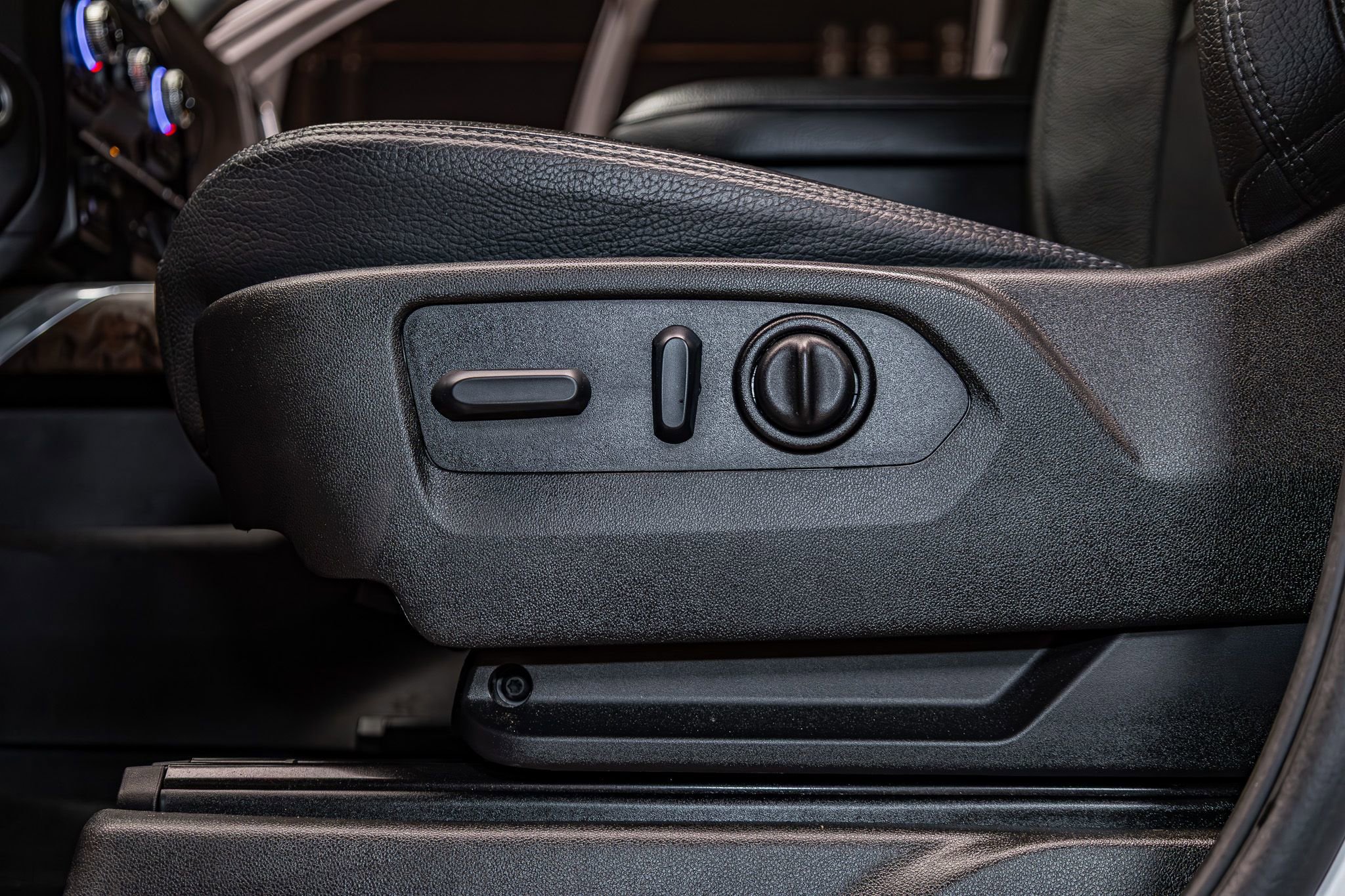 Used 2022 GMC Sierra 2500 Denali w/ Denali Ultimate Package image 25