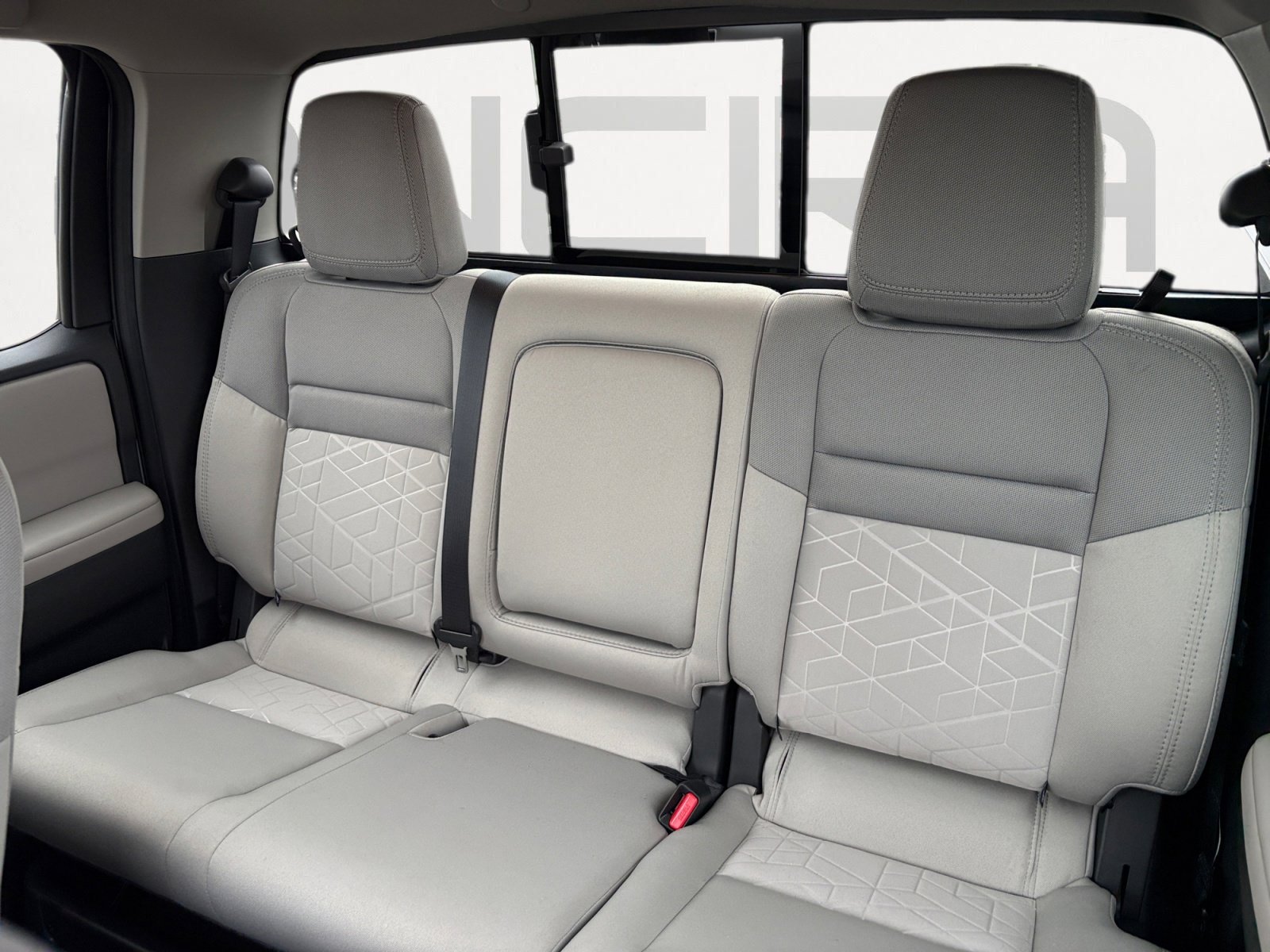 Used 2025 Nissan Frontier SV RWD image 20