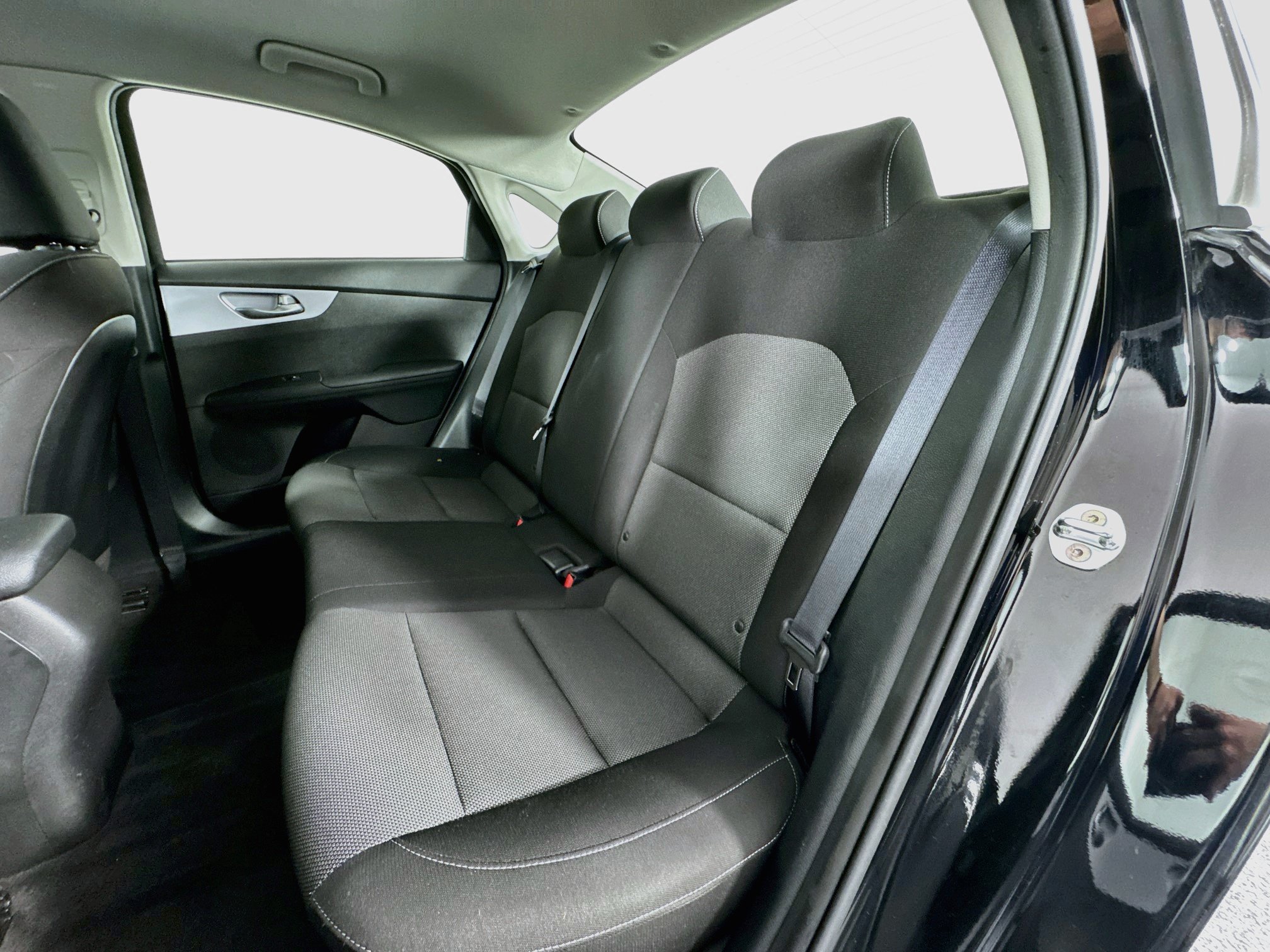 Used 2023 Kia Forte LXS w/ LXS Technology Package FWD image 22