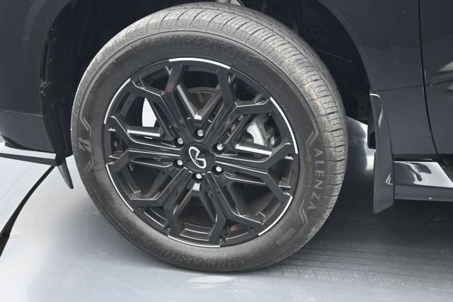 Used 2026 INFINITI QX80 4WD w/ Sport Exterior Package image 17