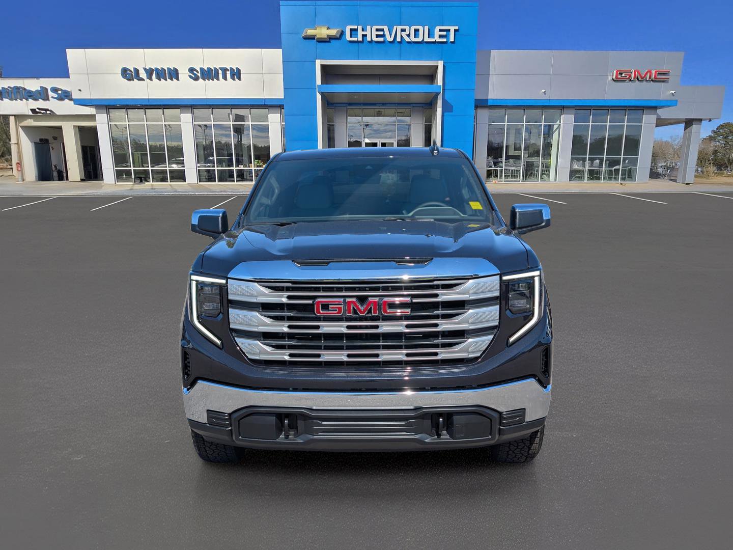 New 2026 GMC Sierra 1500 SLE w/ X31 Off-Road Package image 2