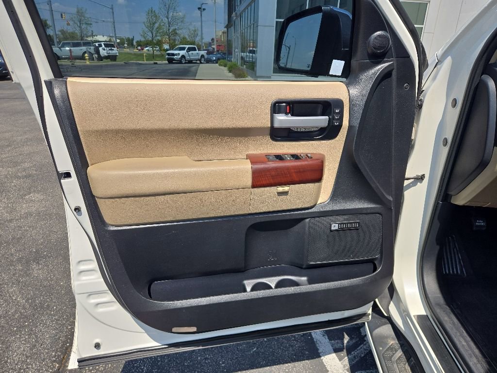 Used 2012 Toyota Sequoia Platinum AWD/4WD image 35