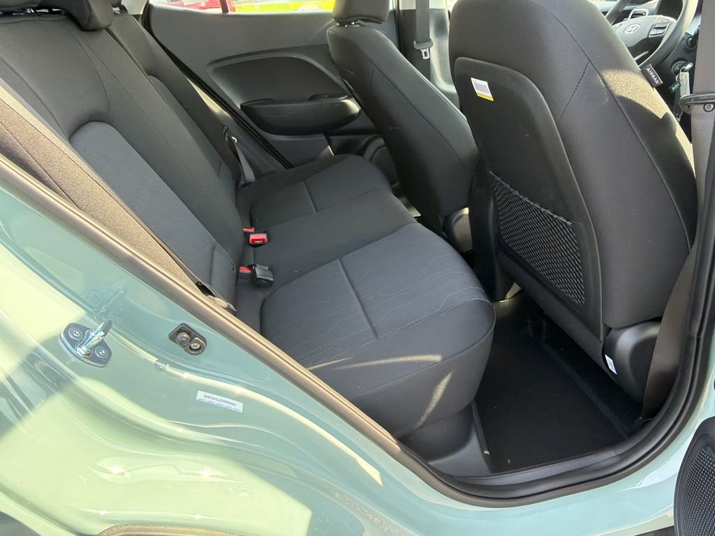 New 2026 Hyundai Venue SE image 15
