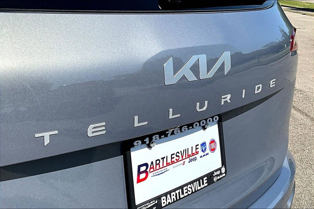 Used 2025 Kia Telluride S image 14