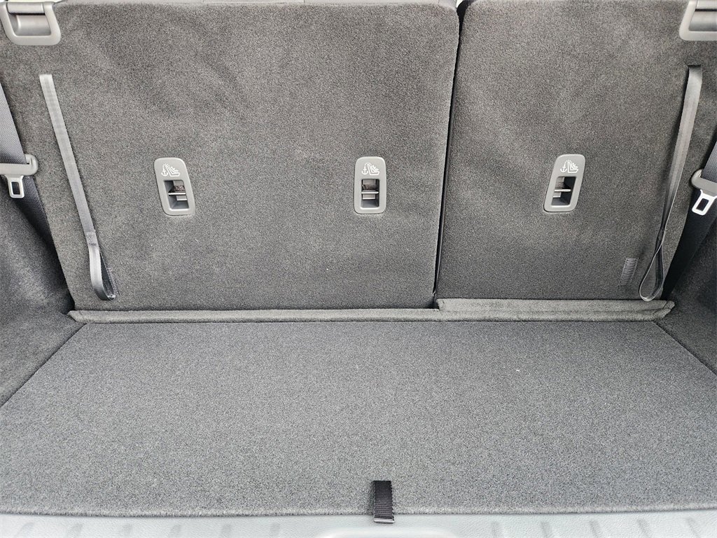 New 2025 Nissan Pathfinder SV image 21