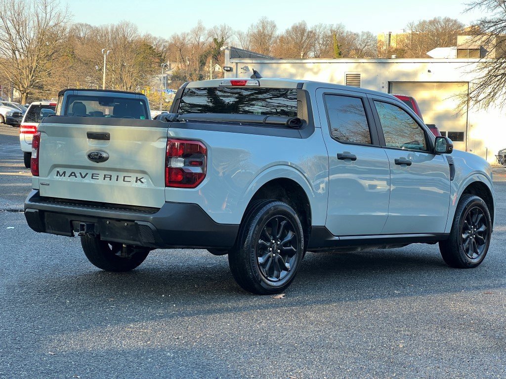 Used 2023 Ford Maverick XLT w/ Black Appearance Package image 5