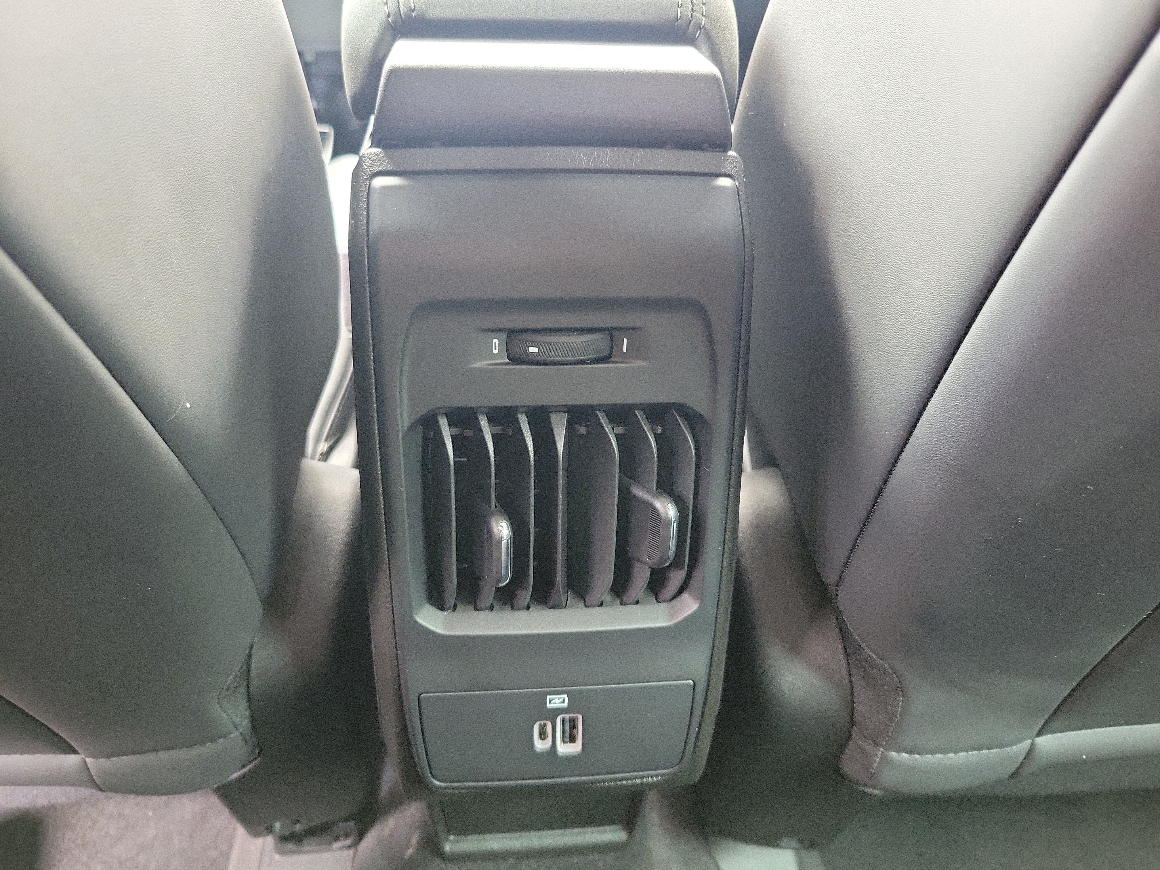 Used 2024 Alfa Romeo Tonale Ti AWD/4WD image 11