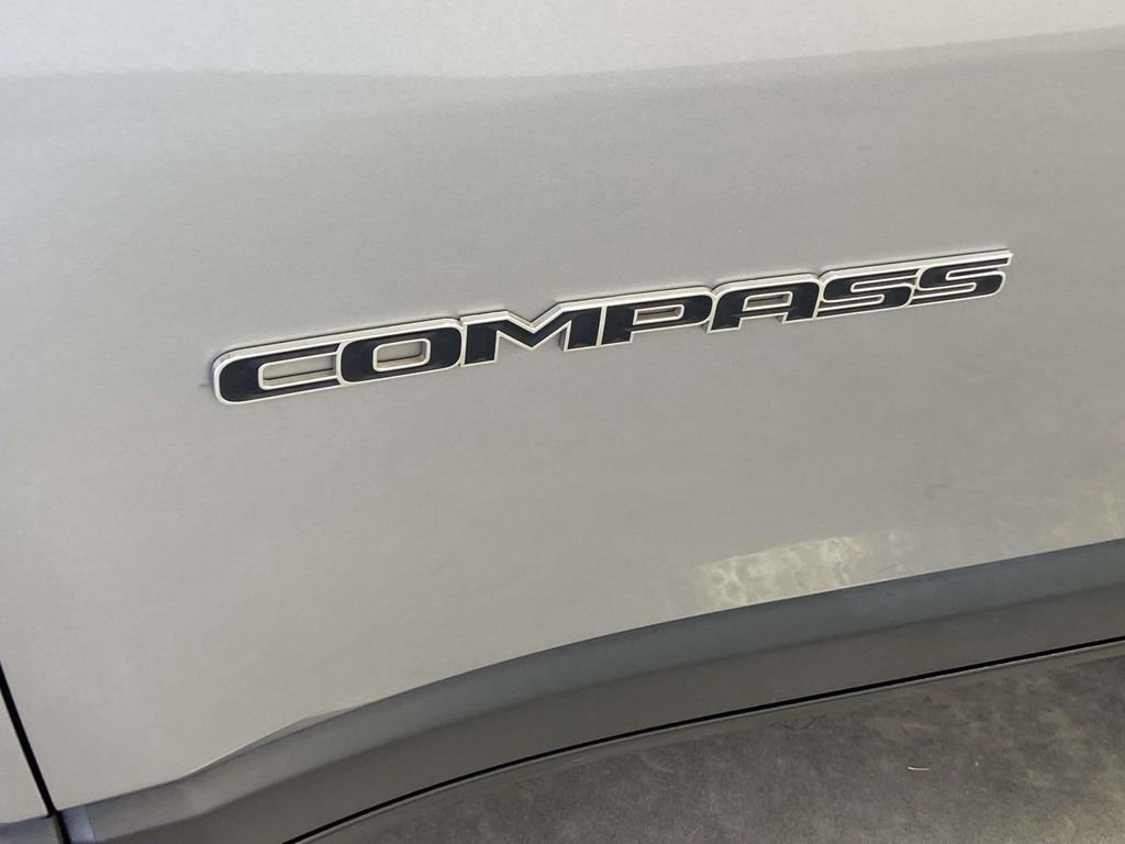 Used 2024 Jeep Compass Sport image 8