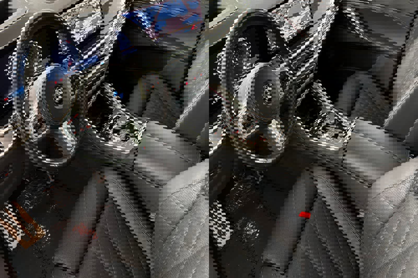 Used 2024 BMW X6 xDrive40i w/ Premium Package image 11