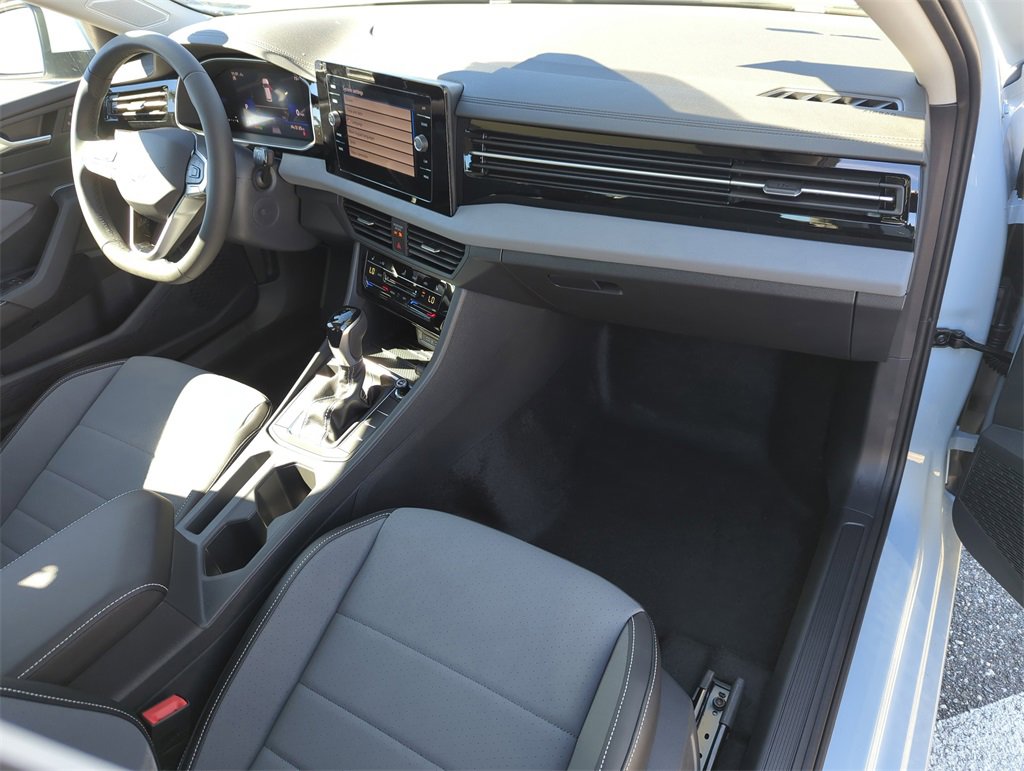 New 2026 Volkswagen Jetta SE image 18