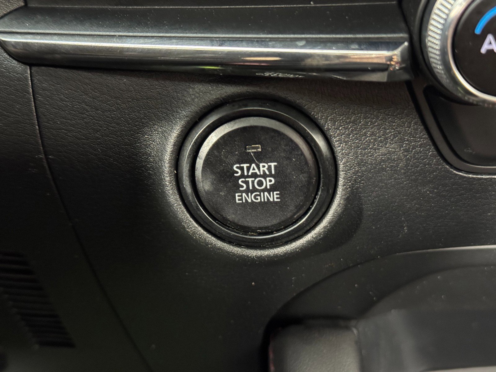 Used 2023 MAZDA MAZDA3 s image 22