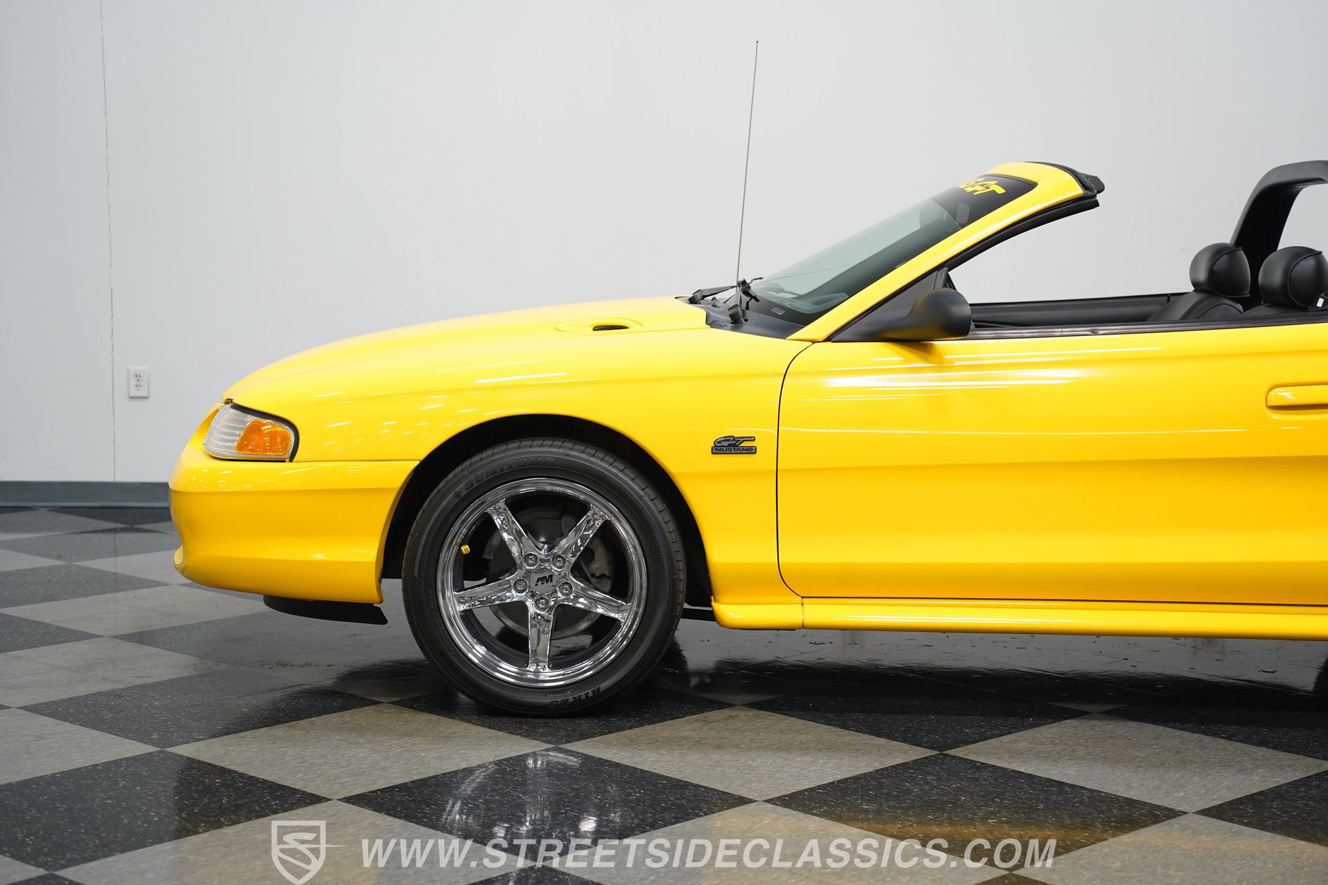 Used 1995 Ford Mustang GT RWD image 22