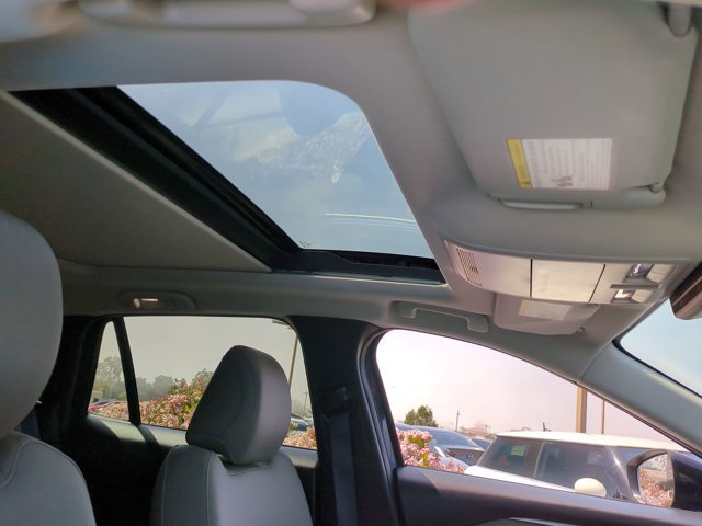 Used 2025 MAZDA CX-50 AWD 2.5 S w/ Cargo Package image 23