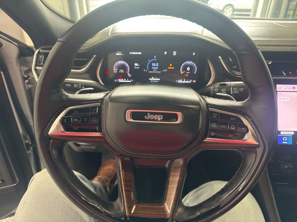 Used 2023 Jeep Grand Cherokee L Summit w/ Advanced Protech Group IV image 22