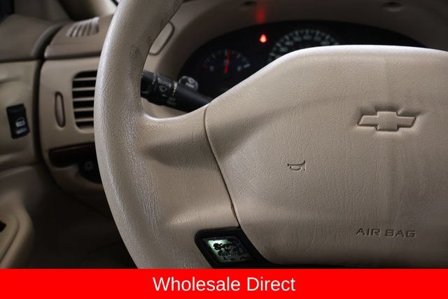 Used 2005 Chevrolet Impala w/ Preferred Equipment Group FWD image 14