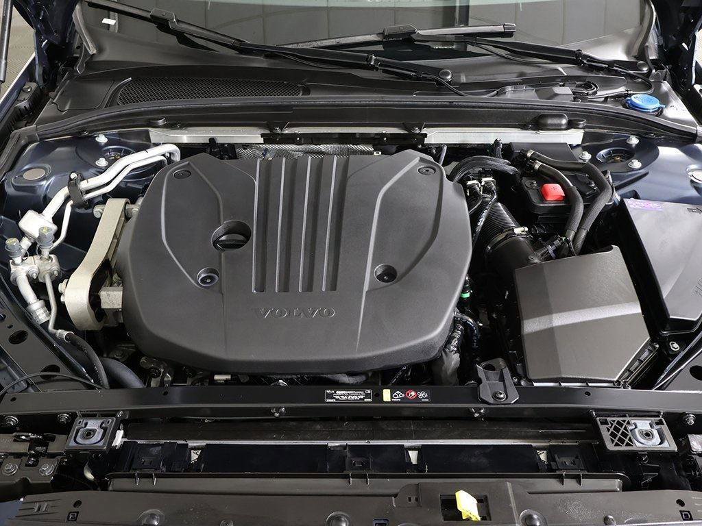 Used 2024 Volvo S60 B5 Core image 21