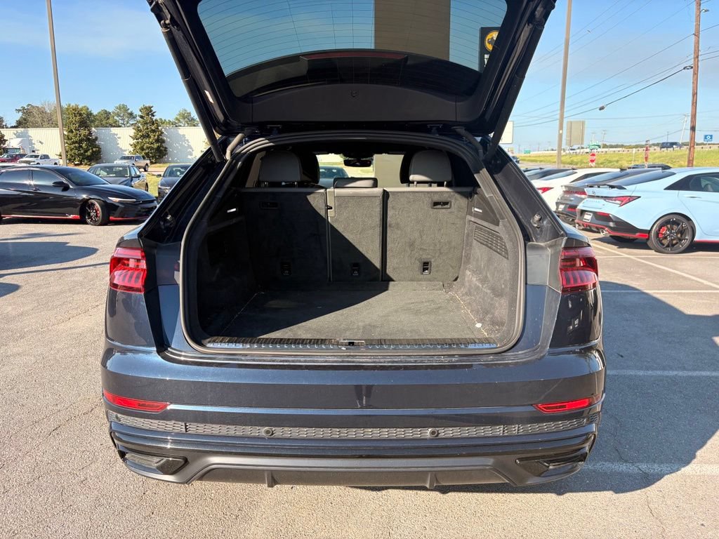 Used 2023 Audi Q8 Premium Plus AWD/4WD image 7