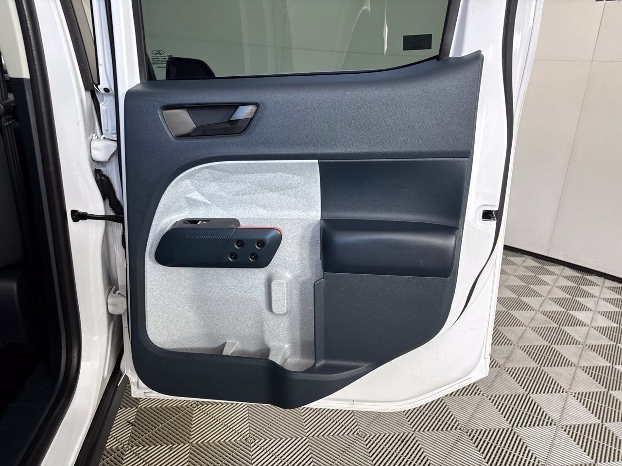Used 2022 Ford Maverick XLT FWD image 28