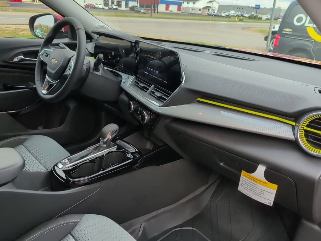 New 2026 Chevrolet Trax LT image 29