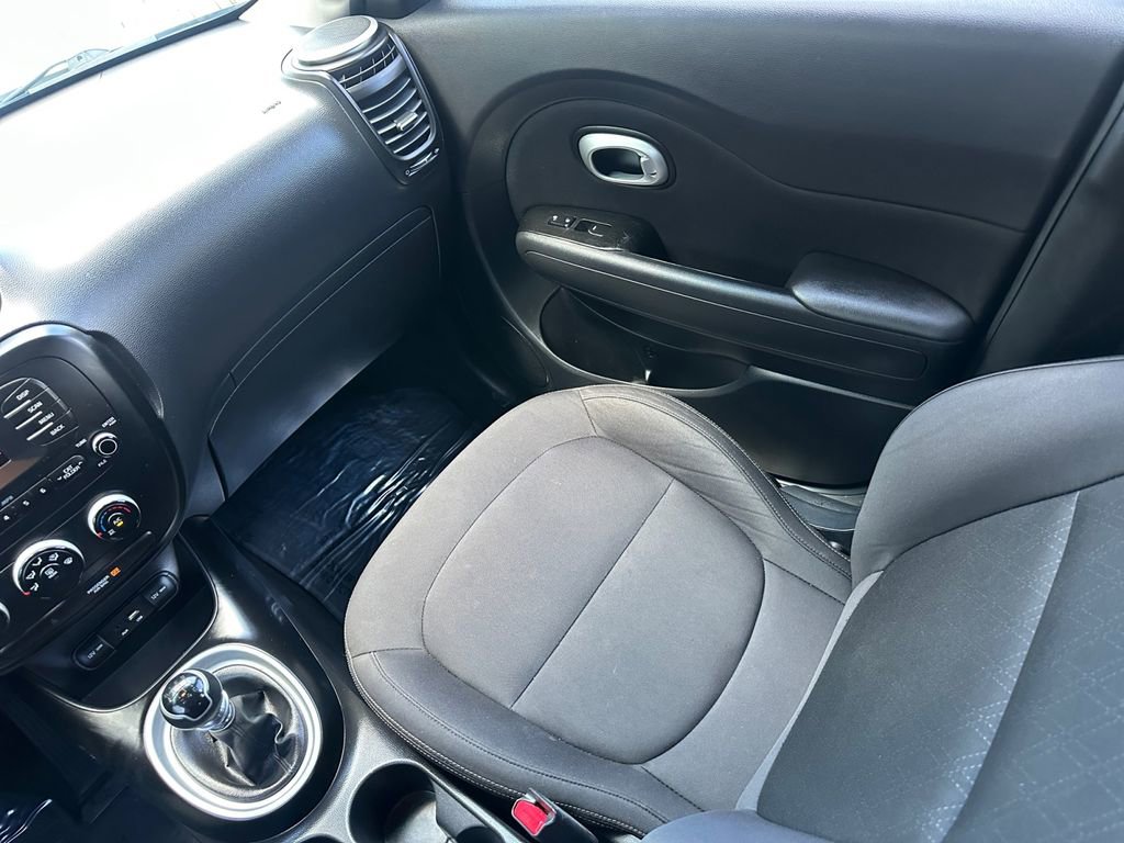 Used 2016 Kia Soul image 25
