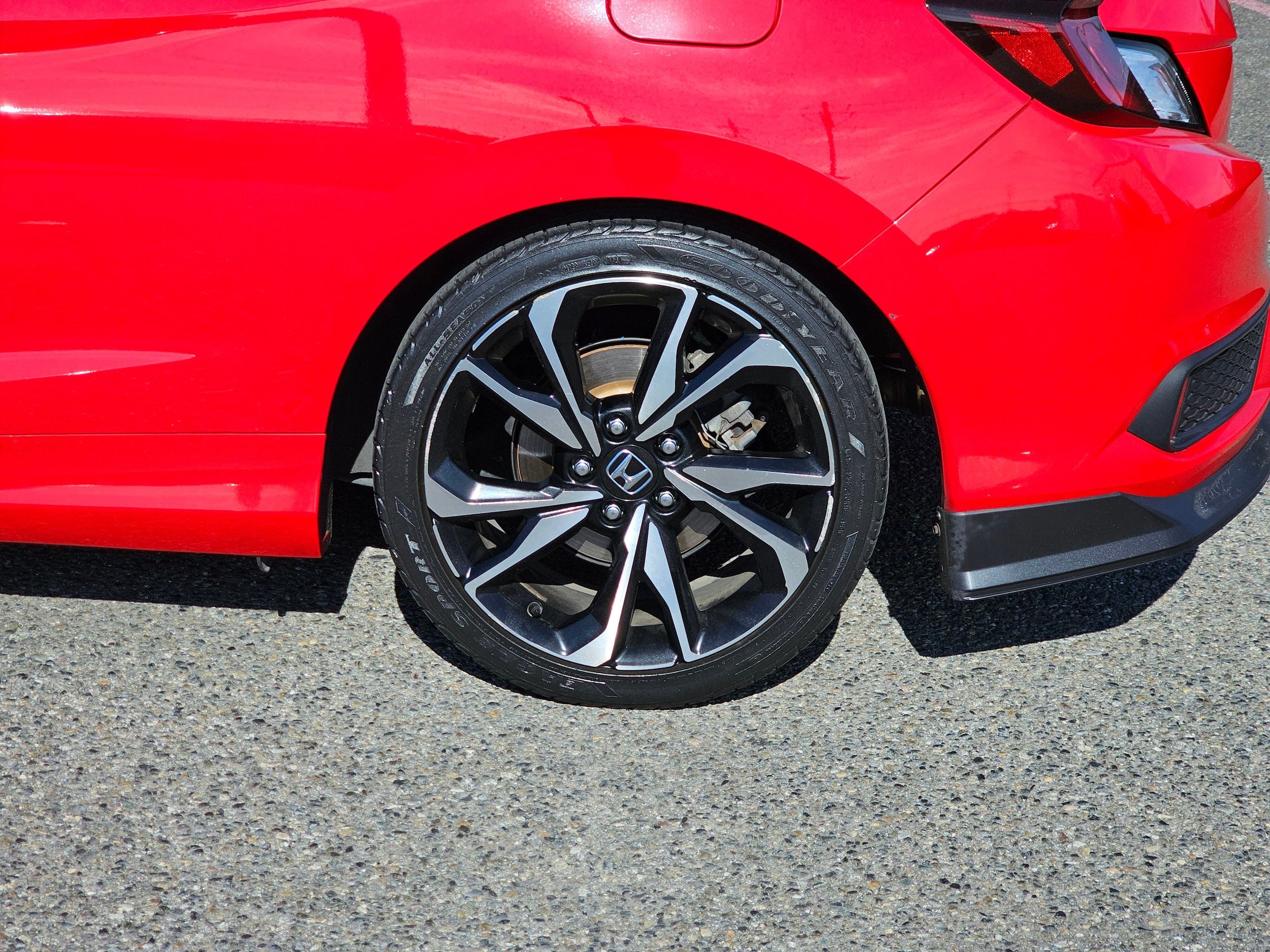 Used 2018 Honda Civic Si image 9