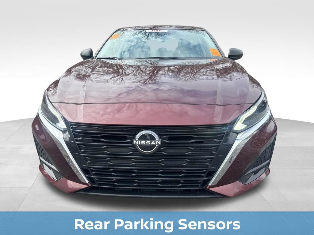 Used 2025 Nissan Altima 2.5 SV image 12