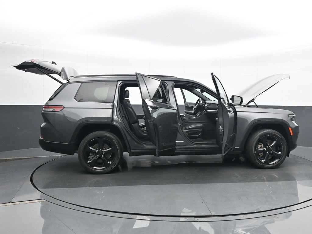 Used 2021 Jeep Grand Cherokee L Laredo image 26