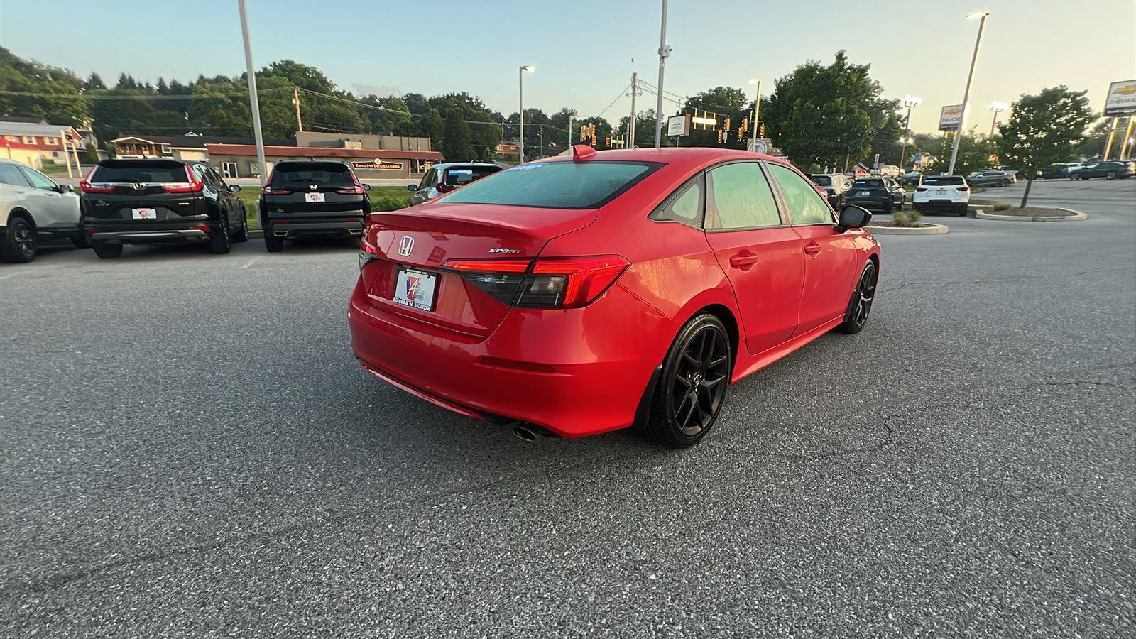 Used 2022 Honda Civic Sport image 4