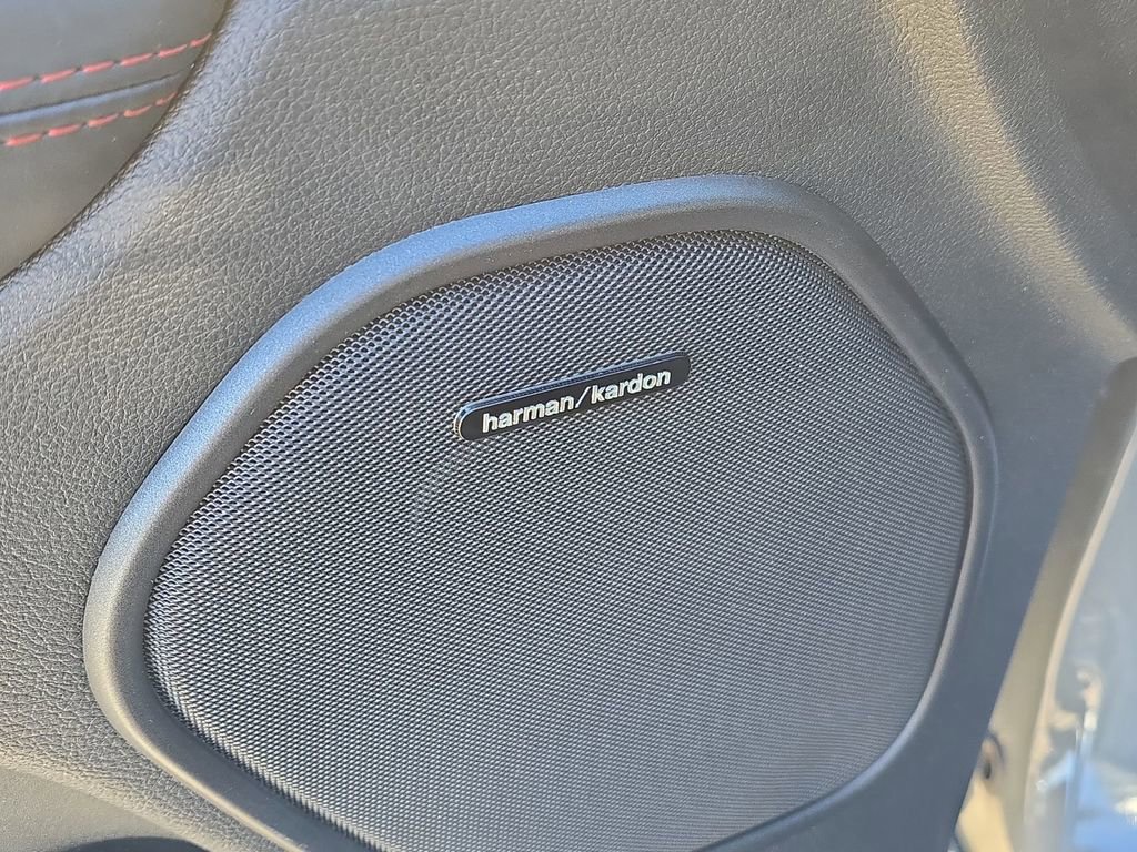 Used 2023 Dodge Durango R/T image 32