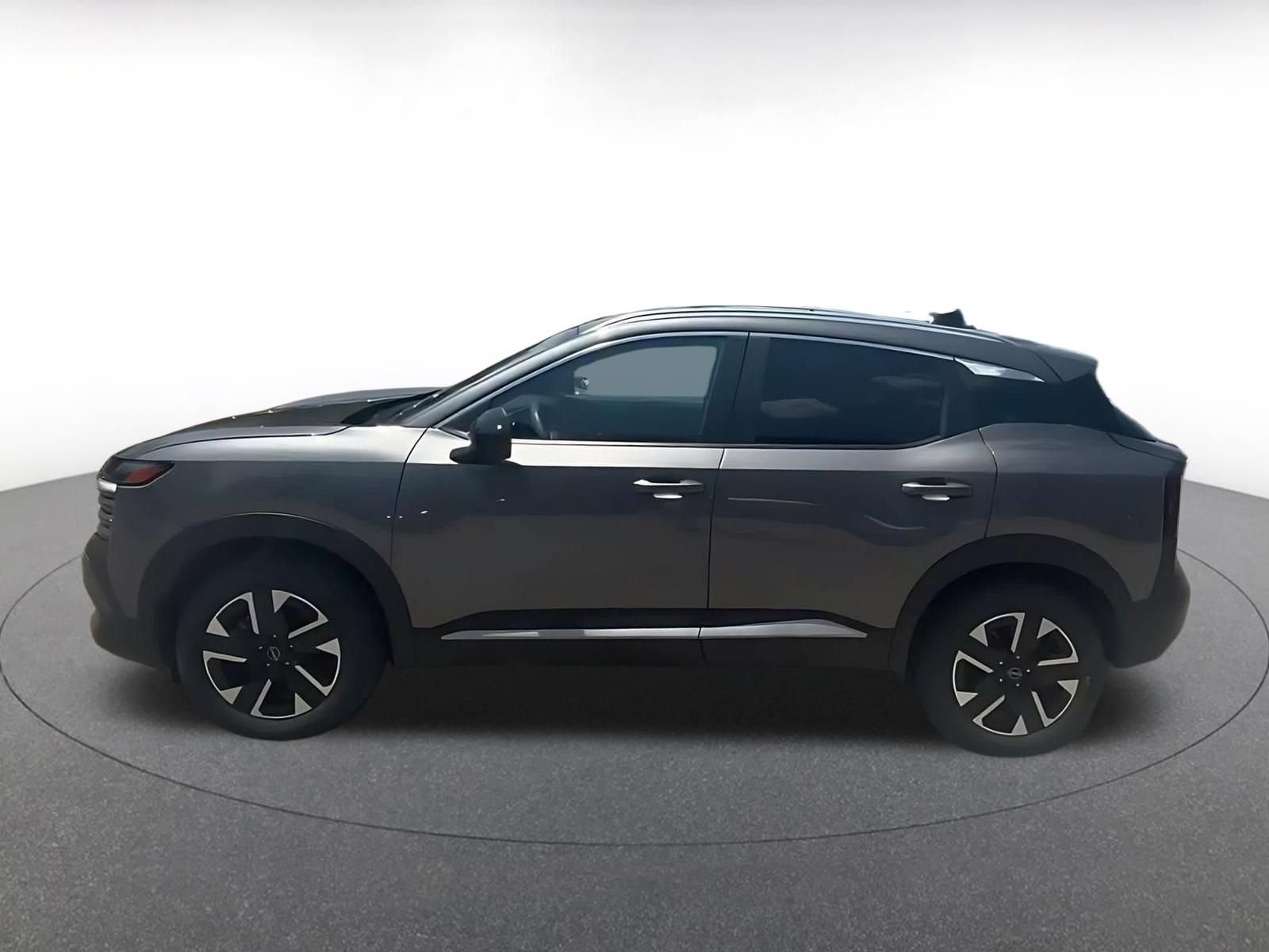 Used 2026 Nissan Kicks SV w/ Cold Weather Package AWD/4WD image 7